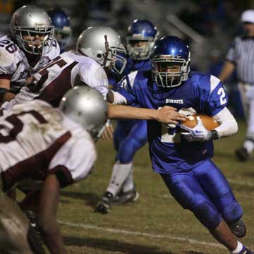 Jalen Bell, right, rushed for 96 yards on 12 carries Tuesday. (Photo by Rick Nation)