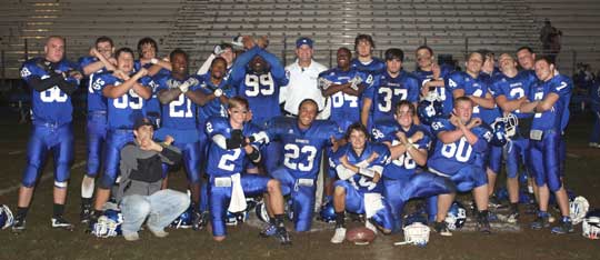 Head coach Paul Calley and the Bryant Hornets' seniors of 2009. (Photo by Rick Nation)