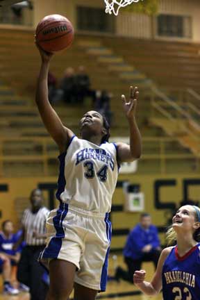 Alana Morris led the Lady Hornets with 15 points. (Photo by Rick Nation)