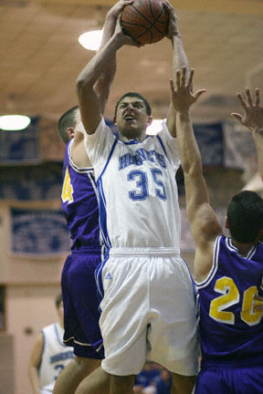 Dontay Renuard contributed 10 points and seven rebounds for the Bryant Hornets.