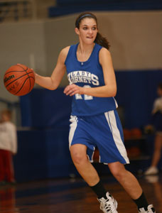 Hannah Goshien led the Lady Hornets with 16 points, 14 in the first half.