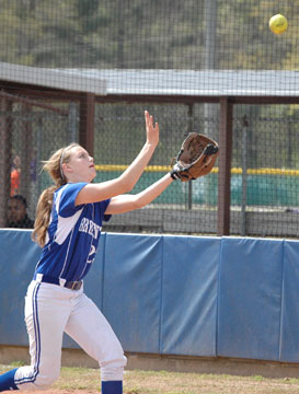 Ashley Chaloner hauls in a pop up. (Photo by Mark Hart)
