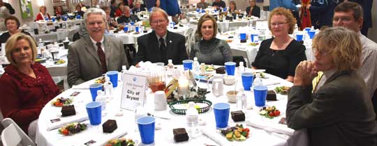 City of Bryant table – Mayor Larry Mitchell, Police Chief Tony Coffman and others. (Photo by Lana Clifton)