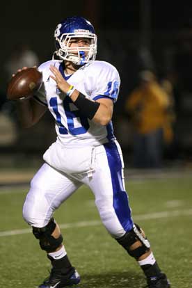 Quarterback Hayden Lessenberry (Photo by Rick Nation)