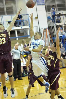 Bryant's Jordan Griffin led all scorers with 21 points. (Photo by Kevin Nagle)