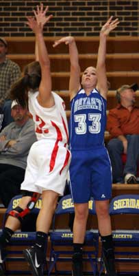 Lauren Buck's 3-pointer to end the first quarter gave Bryant the lead for good. (Photo by Rick Nation)