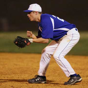 Chris Joiner sets up defensively at second. (Photo by Rick Nation)