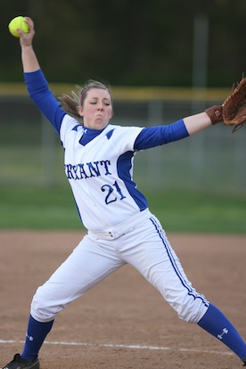 Kayla Sory allowed just one hit. (Photo by Rick Nation)