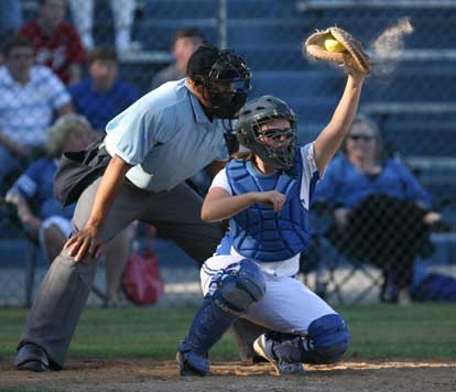 Bryant catcher Jessie Taylor reaches for a high pitch. (Photo by Rick Nation)