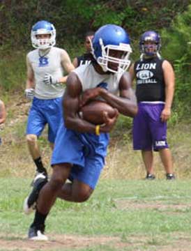 Bryant receiver Dillon Winfrey heads upfield after making a catch. (Photo courtesy of Amy Gonzalez)