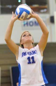 Hannah Rice sets the ball. (Photo by Kevin Nagle)