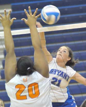 Bryant's Courtney Davidson (21). (Photo by Kevin Nagle)