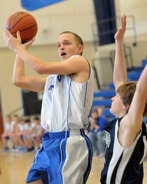 John Winn goes up for a shot. (Photo by Kevin Nagle)