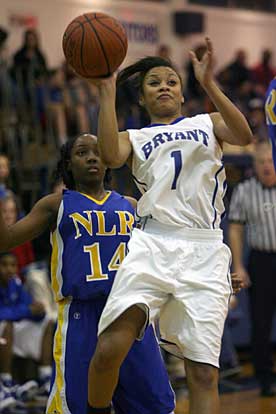 Kiara Moore (1) takes aim. (Photo by Rick Nation)