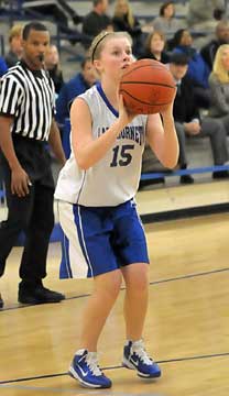 Sadie Powers takes aim. (Photo by Kevin Nagle)