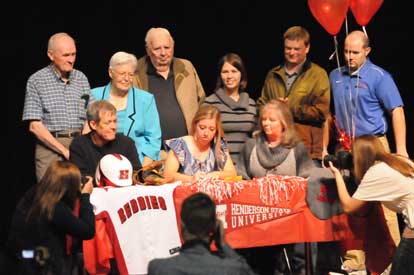 Kayla Sory signs with Henderson State University. (Photo by Kevin Nagle)