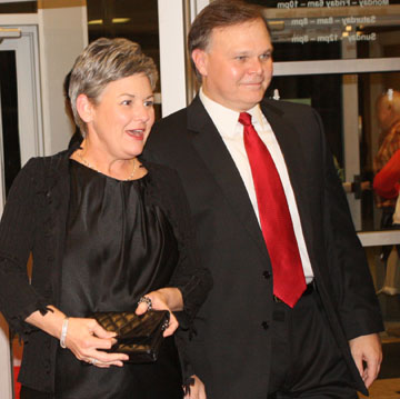 Chris and Dr. Adele Holmes attended the Starlight Gala to benefit the Boys and Girls Club of Bryant. Chris Holmes from International Business Machines (IBM) and Dr. Holmes of Central Arkansas Pediatrics Clinic are long-time supporters of the organization. (PHOTO BY Charlie Hunnicutt)