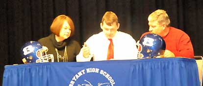 Matt Jones and his parents Tonia and Jim Matthias. (Photo by Kevin Nagle)