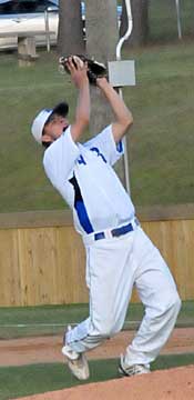 Tyler Nelson catches an infield pop. (Photo by Kevin Nagle)
