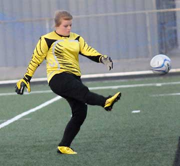 Keeper Kaitlyn Miller (Photo by Kevin Nagle)