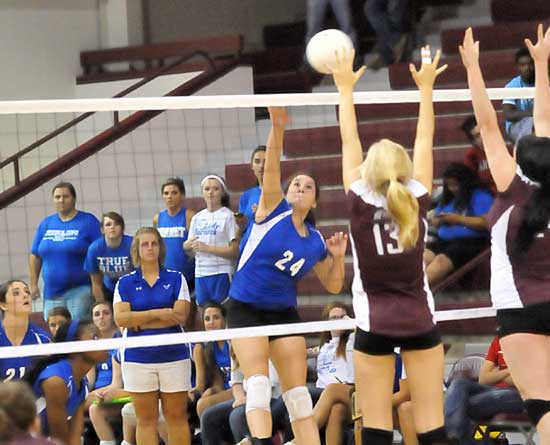 Brooke Howell (24) had 16 kills for Bryant Tuesday. (Photo by Kevin Nagle)