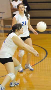 Alex Boone and Courtney Davidson (21). (Photo by Kevin Nagle)