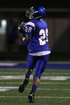 Jacob Gorham hauls in a touchdown pass in the second half. (Photo by Rick Nation)