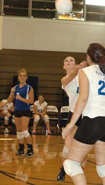 Kaylon Wilson (4), Caylin Choate (7) and Alex Boone (22). (photo by Valerie Nagle)