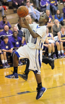 Anthony Black goes up for a lay-in. (Photo by Kevin Nagle)