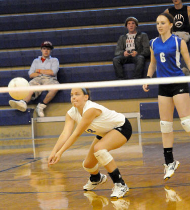 Rylee Phillips (18) and Nikki Clay (Photo by Kevin Nagle)