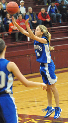 Anna Lowery takes a shot. (Photo by Kevin Nagle)