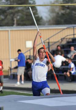 Dalton Davis competes in the pole vault. (Photo by Kevin Nagle)