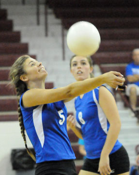 Mercedes Dillard (5) and Erica Smith (8). (Photo by Kevin Nagle)