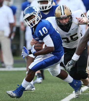 Devonte Howard (10). (Photo by Rick Nation)