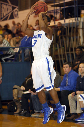 C.J. Rainey scored 10 of his 14 points in the fourth quarter Wednesday night. (Photo by Rick Nation)