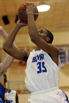 Brian Reedfinished with 5 points seven rebounds and three steals. (Photo by Rick Nation)