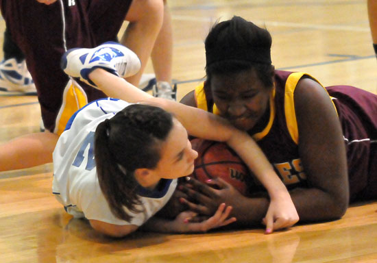 Bryant's Kasey Ward (2) forces a tie up. (Photo by Kevin Nagle)