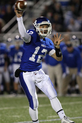 Brandan Warner completed 6 of 9 passes for 68 yards. (Photo by Rick Nation)