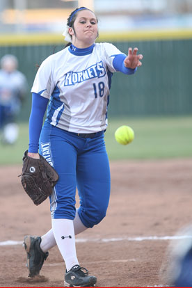 Jordan Williams delivers a pitch. (Photo by Rick Nation)