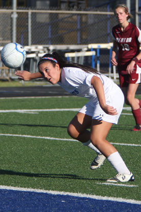 Lexie Balisterri heads one towards the goal. (Photo by Rick Nation)
