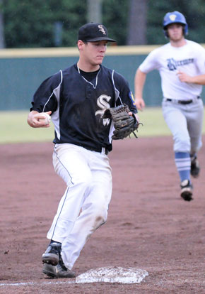 Brandan Warner gets a force at third. (Photo by Kevin Nagle)