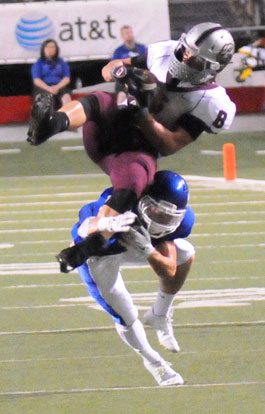 Bryant cornerback Drew Tipton undercuts Benton receiver Drew Dyer. (Photo by Kevin Nagle)