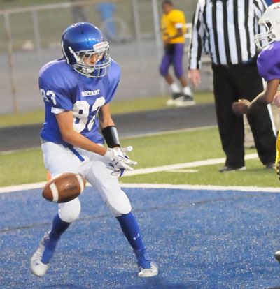 Clift Chaffin can't hold on to a pass as a defender approaches. (Photo by Kevin Nagle)