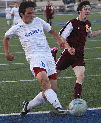 Houston Clifton, left. (File photo by Rick Nation)