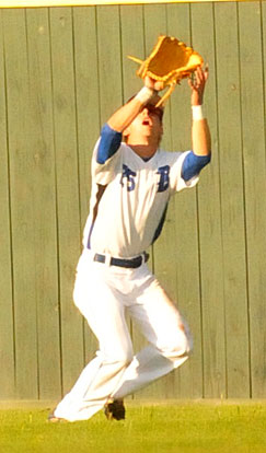 Jason Hastings settles under a flyball in right. (Photo by Kevin Nagle)