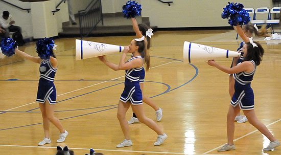 1.26FroshCheerPomsKN