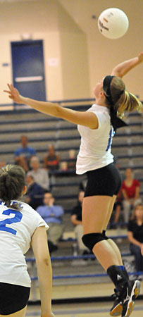 Ella Reynolds attacks. (Photo by Kevin Nagle)